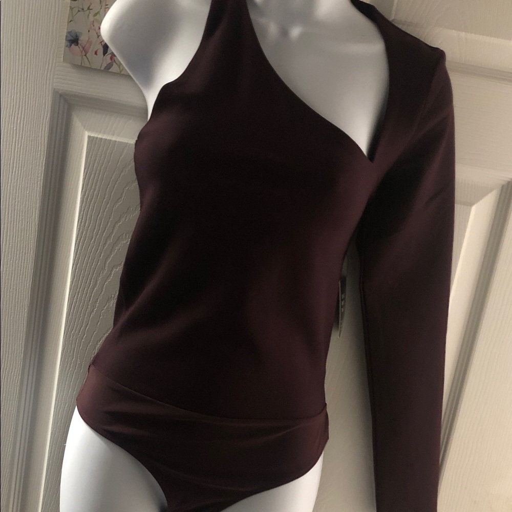 Express Asymmetrical Black Bodysuit - Picture 4 of 8